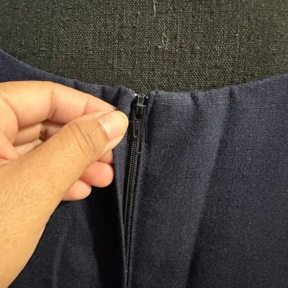 Vintage Oleg Cassini Sleeveless Navy Blue Sheath Dress – Timeless Elegance - Picture 3 of 8